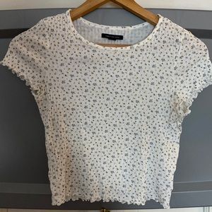 Women’s ruffle top